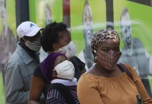 Ngành du lịch thế giới có nguy cơ đóng băng vì Omicron