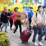Về quê ăn tết 2022: Khắc phục sớm việc “trên mở dưới đóng”