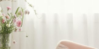 Diện kiểu “nội y quyến rũ”, mẫu Belarus khiến thanh niên châu Á si mê Diện kiểu nội y quyến rũ