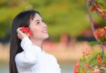 Mặc áo lá khi mặc áo dài sao cho khéo?